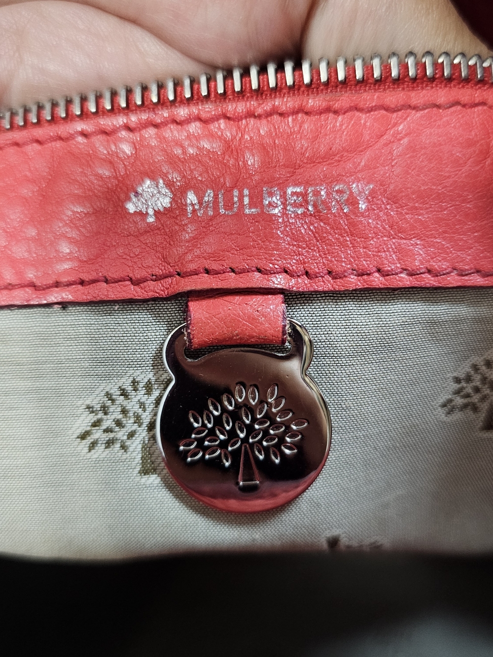 Mulberry Bayswater Red Leather Satchel with Turn-Lock Detail - Picture 14 of 16